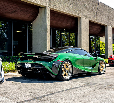 Фото дисков Brixton Forged TR05 на McLaren 720S