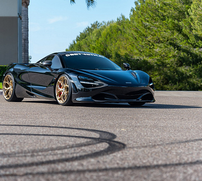 Фото дисков HRE P111SC на McLaren 720S