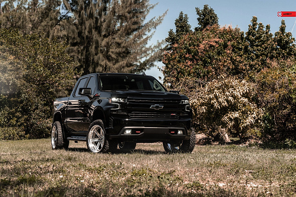 Фото дисков Anrky AN36-S Полированный лак на Chevrolet Silverado IV