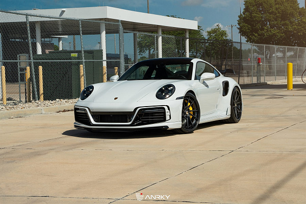 Фото дисков Anrky AN33 Черный сатин на Porsche 911 VIII