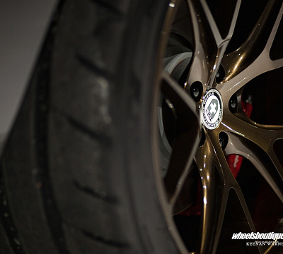 Фото дисков HRE P101 на Dodge Challenger III