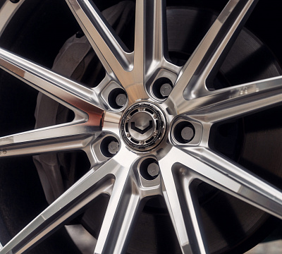 Фото дисков Vossen HFX-2 (5-Lug) на Audi Q7 (4M)