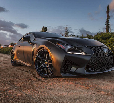 Фото дисков HRE FF04 на Lexus RC