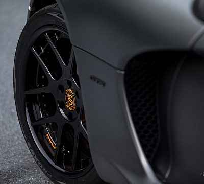 Фото дисков Strasse Wheels SM5 Deep Concave на Dodge Viper