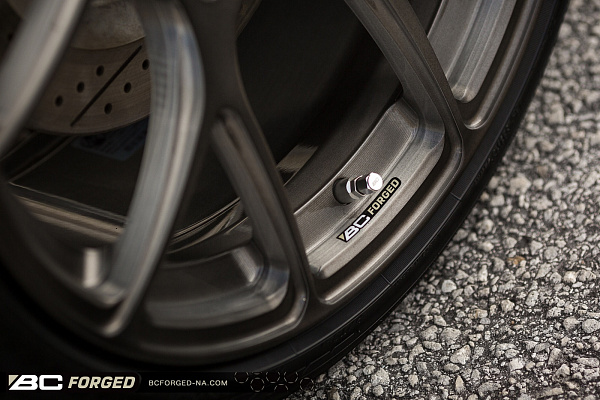 Фото дисков BC Forged RZ05 Глянцевый темный лак на Mercedes-Benz C-Class (W204)
