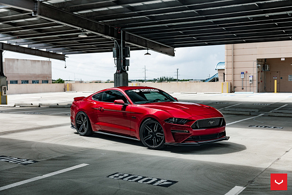 Фото дисков Vossen HF-1 Алмазная проточка на Ford Mustang VI