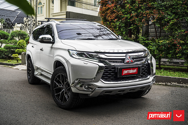 Фото дисков Vossen HF6-4 Глянцевый темный лак на Mitsubishi Pajero Sport III