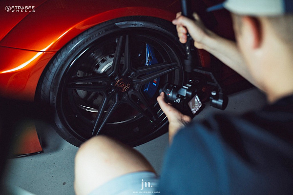 Фото дисков Strasse Wheels SV2 Deep Concave FS Черный сатин на BMW 6/M6 (F06/F13/F12)