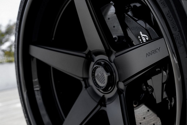 Фото дисков Anrky RS5.3 Черный сатин на Lamborghini Urus