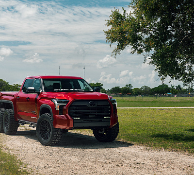 Фото дисков Vossen HF6-5 на Toyota Tundra III