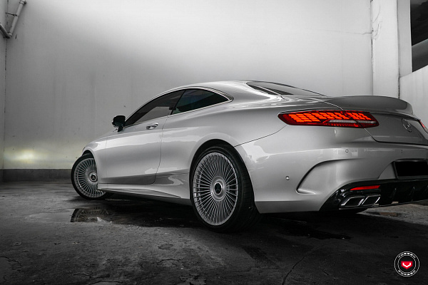 Фото дисков Vossen S17-16 Серебро на Mercedes-Benz S-Class (W222, C217)