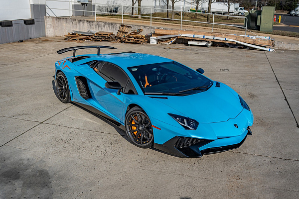 Фото дисков Strasse Wheels SV5-RS Performance Другой цвет на Lamborghini Aventador