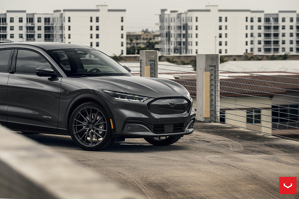 Фото дисков Vossen HF-4T Сатиновый графит на Ford Mustang Mach-E