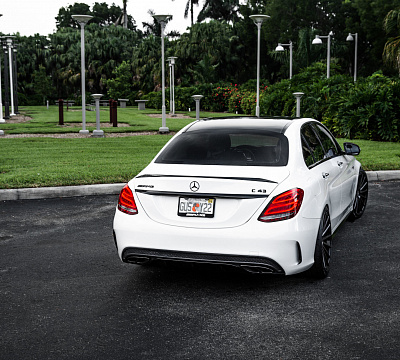 Фото дисков Vossen VFS-2 на Mercedes-Benz C-Class (W205)