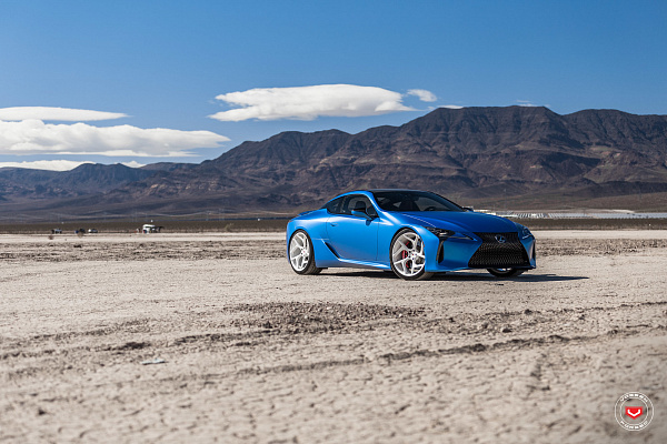 Фото дисков Vossen CG-205T Белый глянец на Lexus LC 500