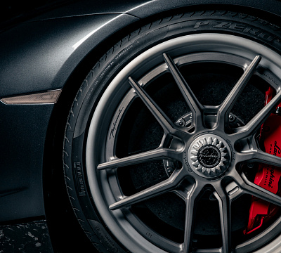 Фото дисков Brixton Forged VL1 на Lamborghini Huracan