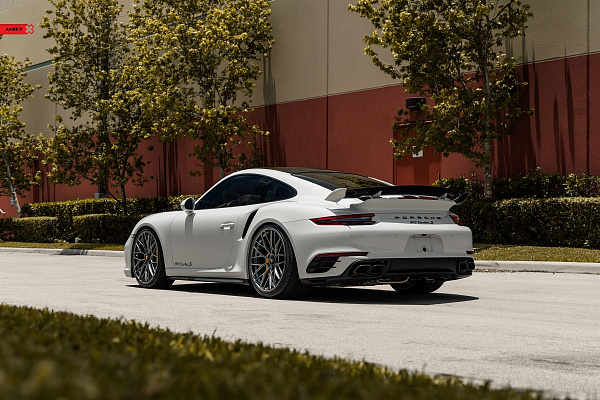 Фото дисков Anrky AN30 Сатиновый графит на Porsche 911 VII
