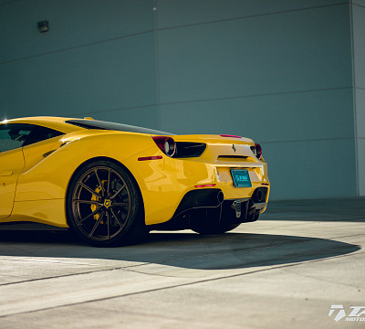 Фото дисков Vossen M-X2 на Ferrari 488