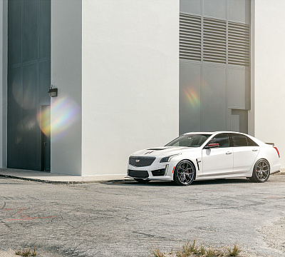 Фото дисков Vossen HF-5 на Cadillac CTS III