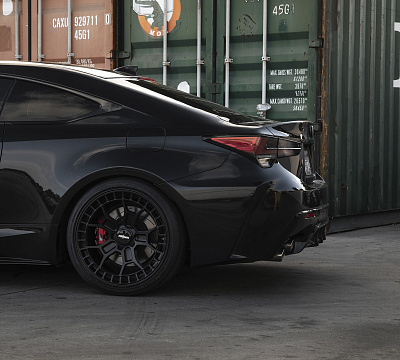 Фото дисков Rotiform ZMO-M на Lexus RC