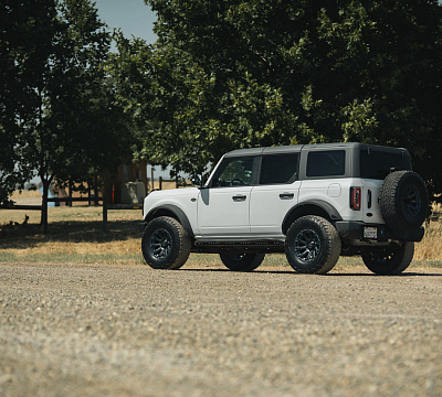 Фото дисков Black Rhino DIAMONDBACK на Ford Bronco