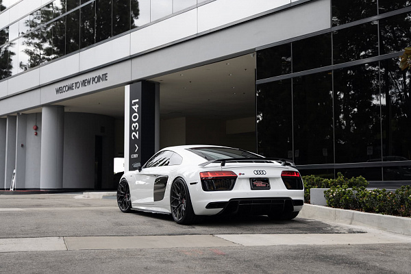 Фото дисков Brixton Forged PF10 Черный сатин на Audi R8 (4S)