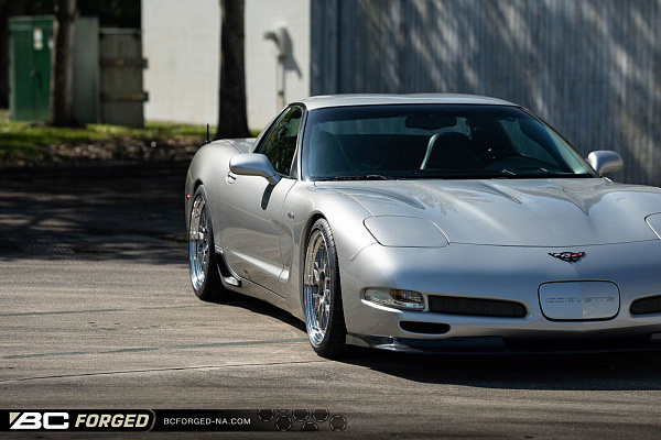 Фото дисков BC Forged LE81 // MLE81 Глянцевый тонированный лак на Chevrolet Corvette C5