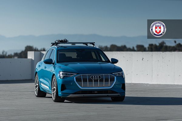 Фото дисков HRE P101SC Сатиновый лак на Audi E-tron