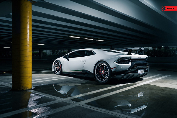 Фото дисков Anrky AN21 Черный матовый на Lamborghini Huracan