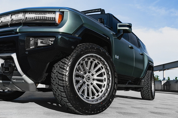 Фото дисков Brixton Forged BX03-M Матовый графит на GMC Hummer EV