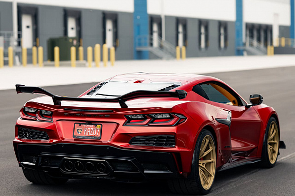 Фото дисков Brixton Forged PF11 R / RS Сатиновое золото на Chevrolet Corvette C8