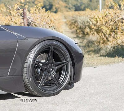 Фото дисков Strasse Wheels SV2 Deep Concave Duoblock на BMW i8