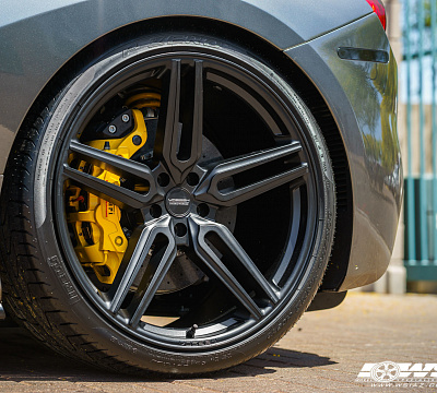 Фото дисков Vossen HF-1 на Ferrari 488
