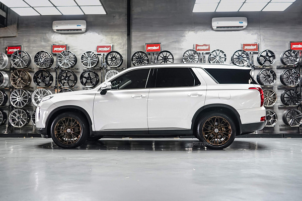 Фото дисков HRE FF28 Глянцевая темная медь на Hyundai Palisade I