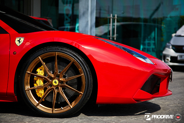 Фото дисков Vossen EVO-2R Глянцевое темное золото на Ferrari 488