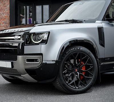 Фото дисков Vossen S17-01 на Land Rover Defender II