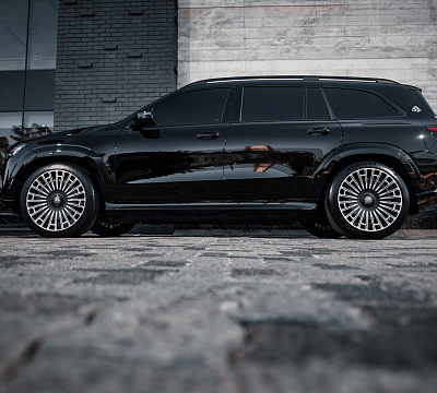 Фото дисков Brixton Forged LX07 на Mercedes-Benz GLS (X167)
