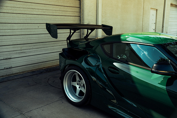 Фото дисков HRE 305 Сатиновый лак на Toyota Supra A90
