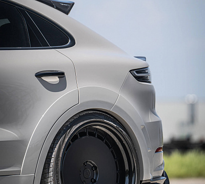 Фото дисков HRE 935 на Porsche Cayenne III