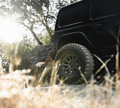 Фото дисков Black Rhino DIAMONDBACK на Jeep Wrangler IV (JL)