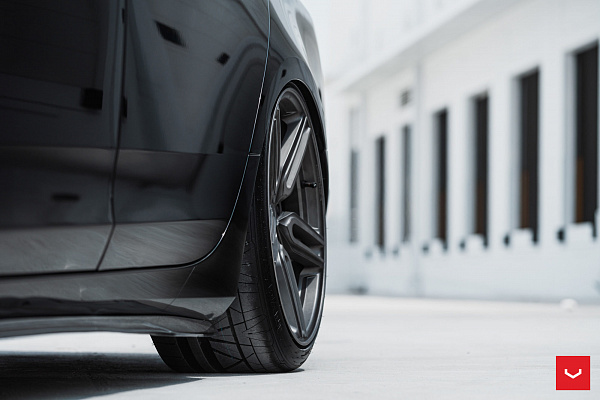 Фото дисков Vossen HF-1 Сатиновый графит на Cadillac CTS II