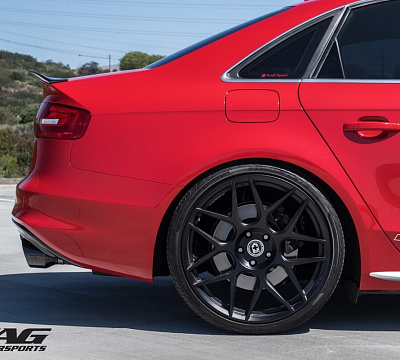 Фото дисков HRE FF01 на Audi A/S/RS 4 (B8)