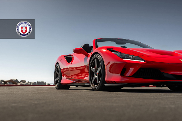 Фото дисков HRE 305 GTS Сатиновая бронза на Ferrari F8
