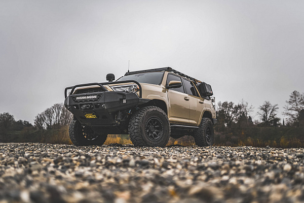 Фото дисков Black Rhino CALICO Черный сатин на Toyota 4Runner V