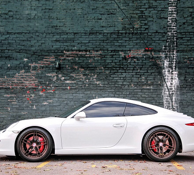 Фото дисков HRE S107 на Porsche 911 VII