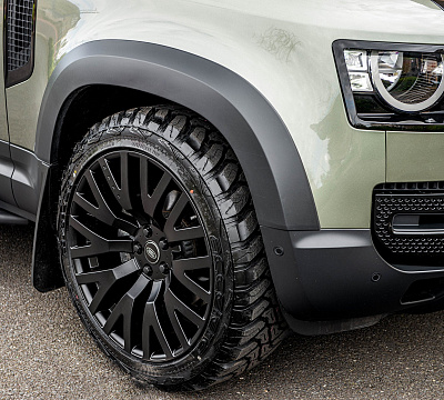 Фото дисков Kahn Kahn RS на Land Rover Defender II