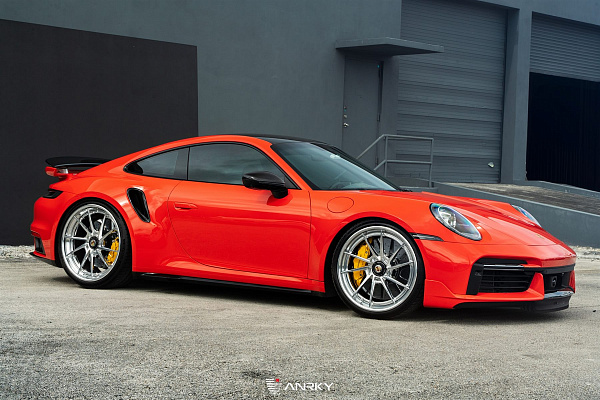 Фото дисков Anrky AN33 Полированный лак на Porsche 911 VIII