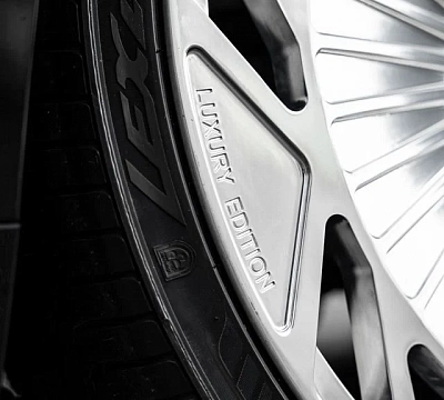Фото дисков ST Wheels ST Luxury на Cadillac Escalade V
