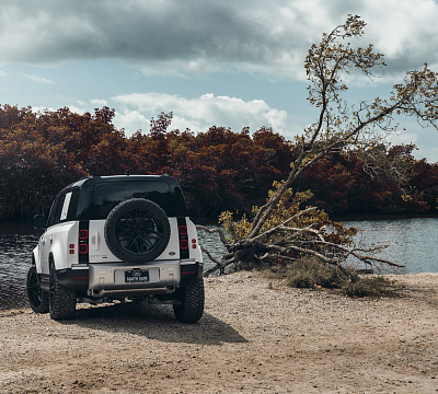 Фото дисков Vossen HF-7 на Land Rover Defender II