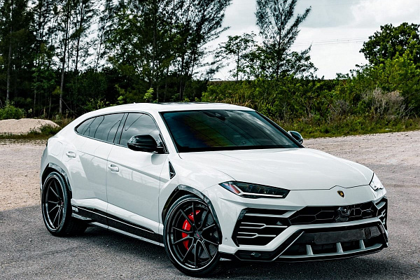 Фото дисков Anrky AN32 Черный сатин на Lamborghini Urus